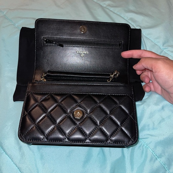 Wallet On Chain - Picture 2 of 7